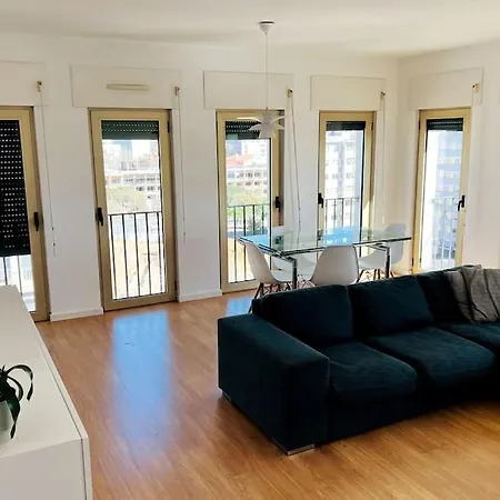 Charm Authentic Family * Lissabon